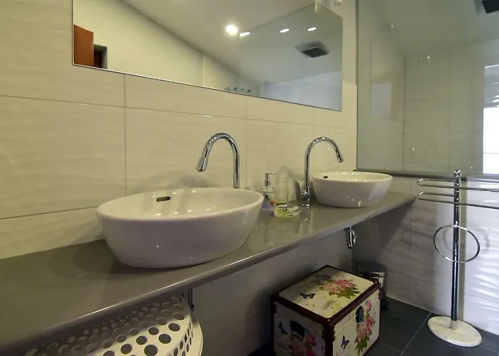 Pina In Makarska, Private Pool Villa *