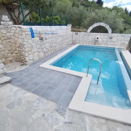 Villa Pina In Makarska, Private Pool *