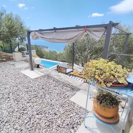Pina In Makarska, Private Pool Villa *