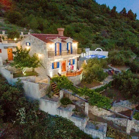 Pina In Makarska, Private Pool