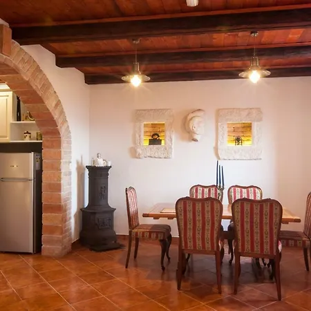 Pina In Makarska, Private Pool Villa