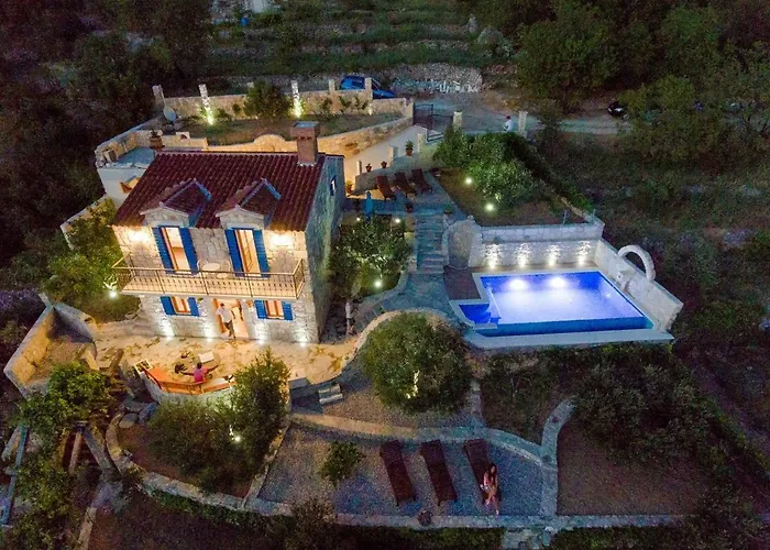 Pina In Makarska, Private Pool Вілла Макарська