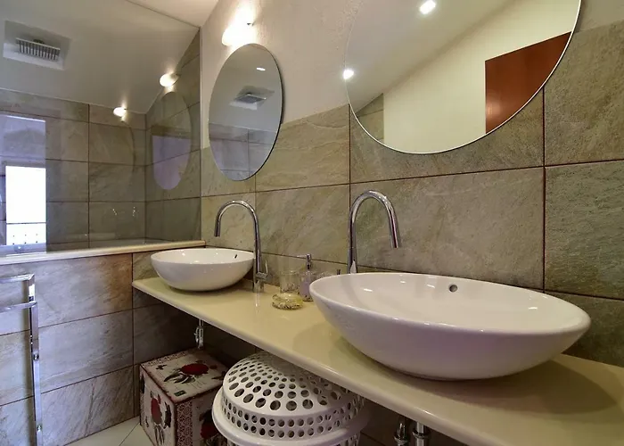 Villa Pina In Makarska, Private Pool *